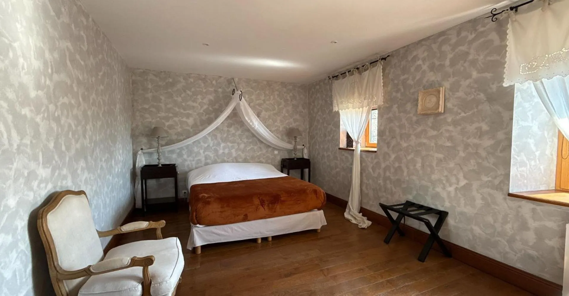 Manoir Des Douets Fleuris Hotel Cancale 3*,  France