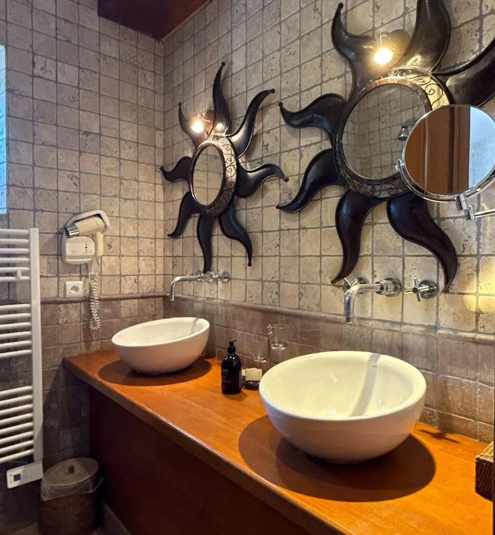 Manoir Des Douets Fleuris Hotel Cancale
