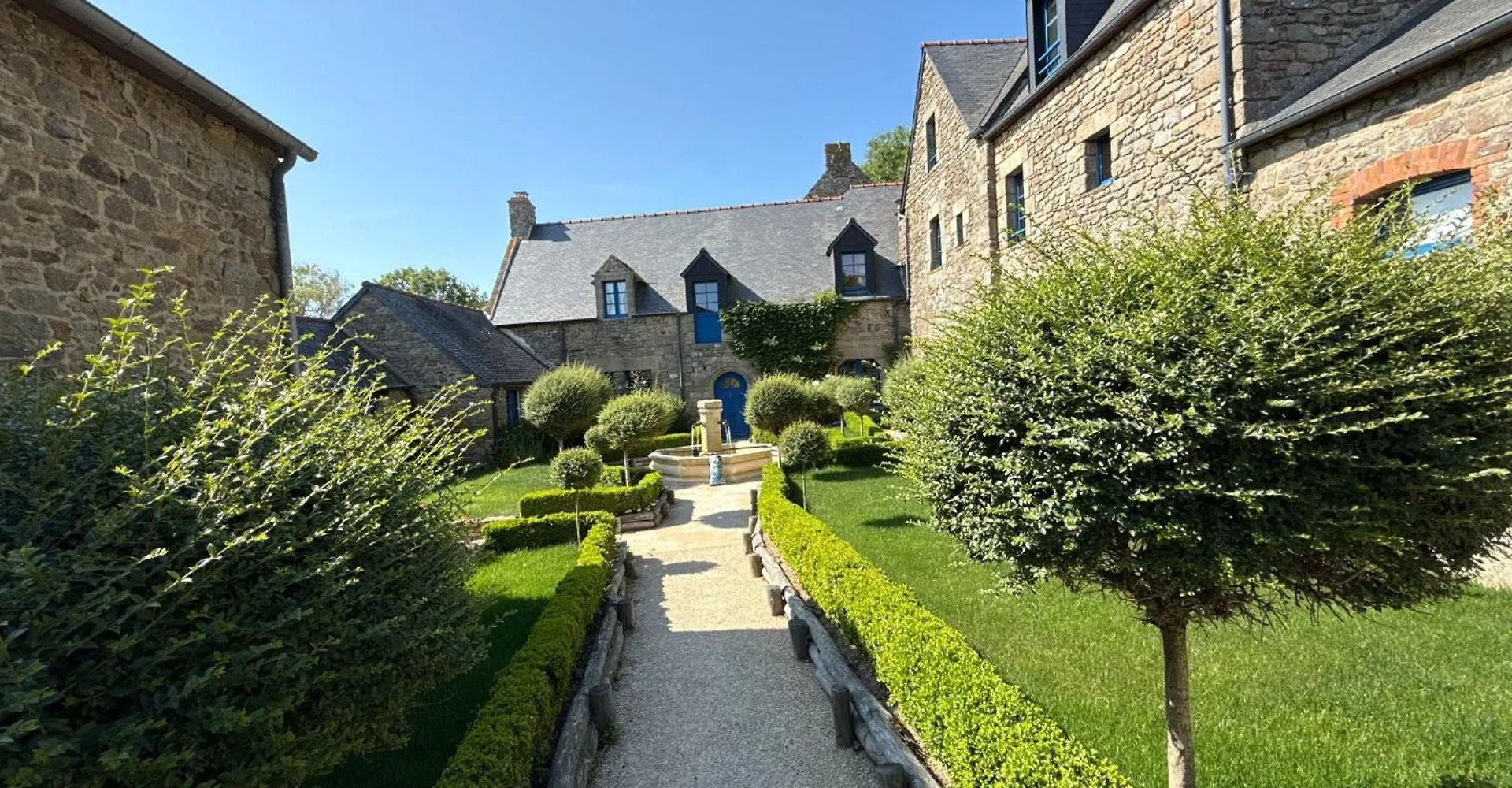 فندق Manoir Des Douets Fleuris كُنْكال